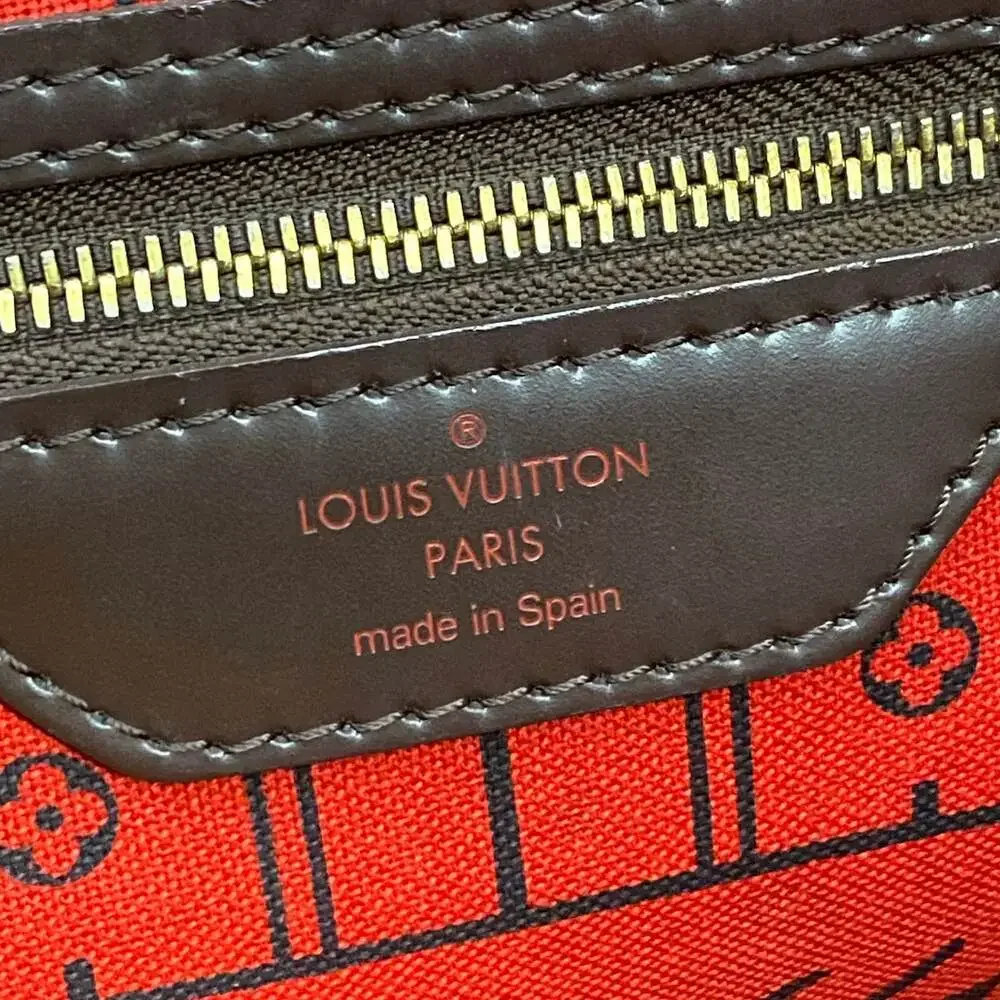 Louis Vuitton Neverfull MM Damier Tote Bag N51105
